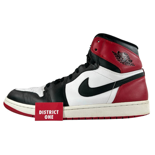 555088 184 Jordan 1 Retro Black Toe (2013) [USED] - 12 M (Used)