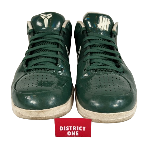 CQ3869 301 Nike Kobe 4 Protro Undefeated Milwaukee Bucks [USED] - 10.5 M (Used)