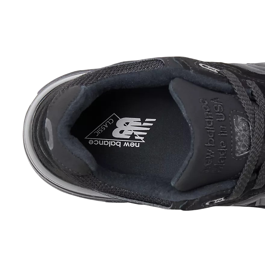 U993BL New Balance 993 MiUSA Triple Black Suede