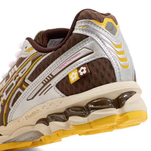 1203B302 200 ASICS Gel-Kayano 12.1 Vandy The Pink Chocolate