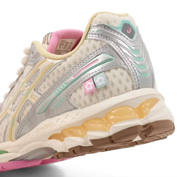 1203B302 100 ASICS Gel-Kayano 12.1 Vandy The Pink Vanilla